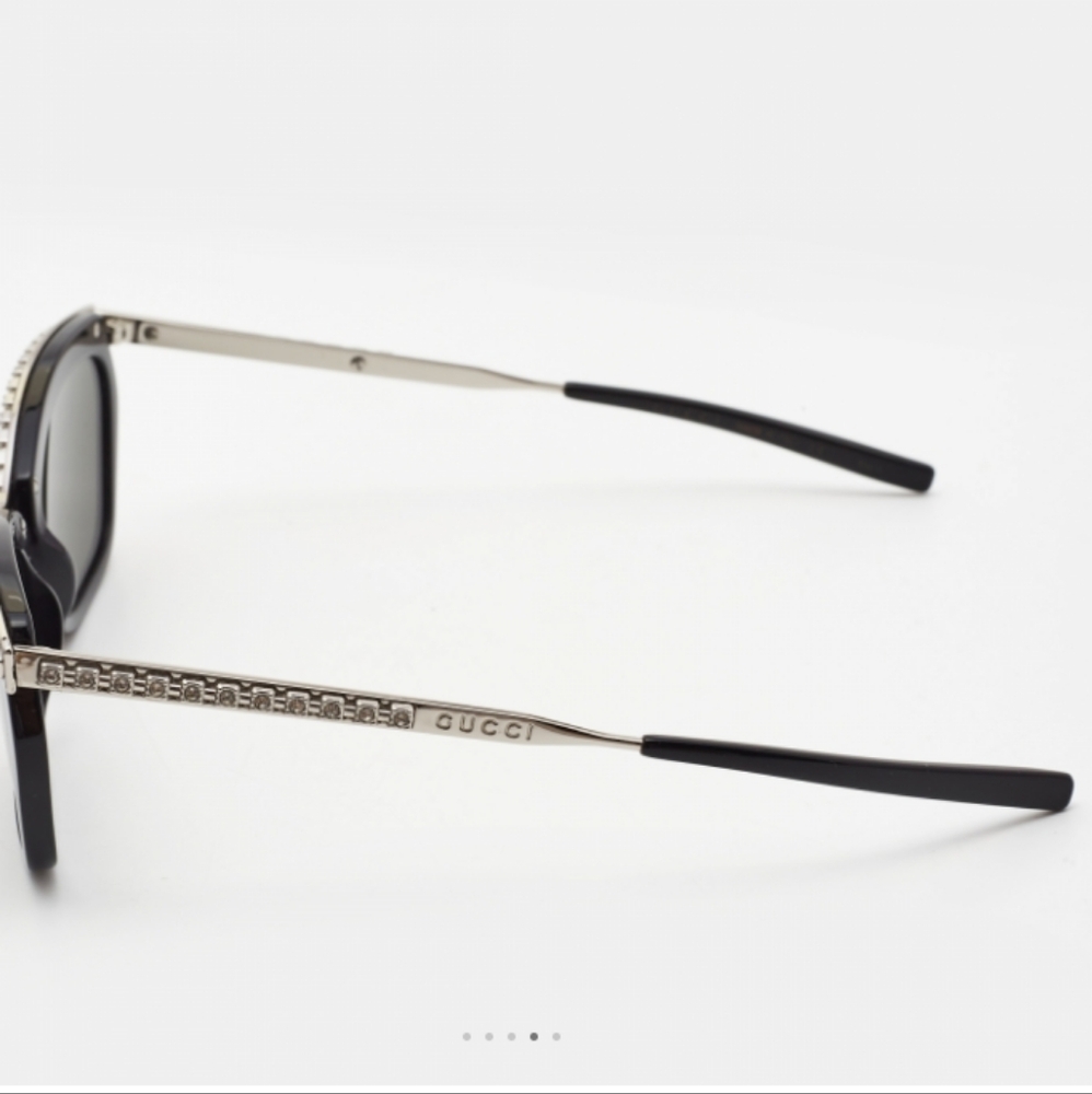 Gucci Cat Eye Crystals Studs Sunglasses - Picture 6 of 8